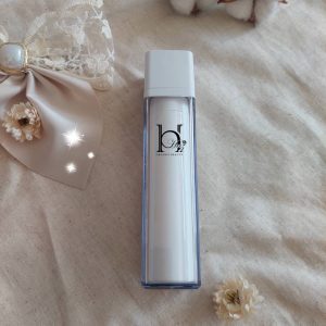 کرم آبرسان هیالورونیک اسید